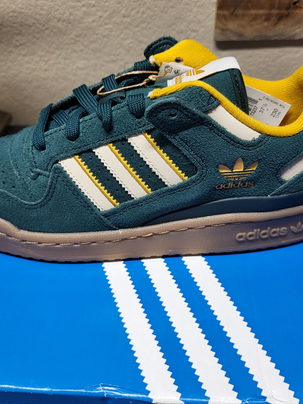 *NEW* Adidas Forum Cl Low Aurora Ivy/Wonder White/Yellow Size Men’s 5 Women's 6